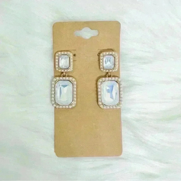 Faux Pearl Statement Earrings - Picture 3 of 3